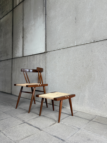 SQUARE-SEATED STOOL