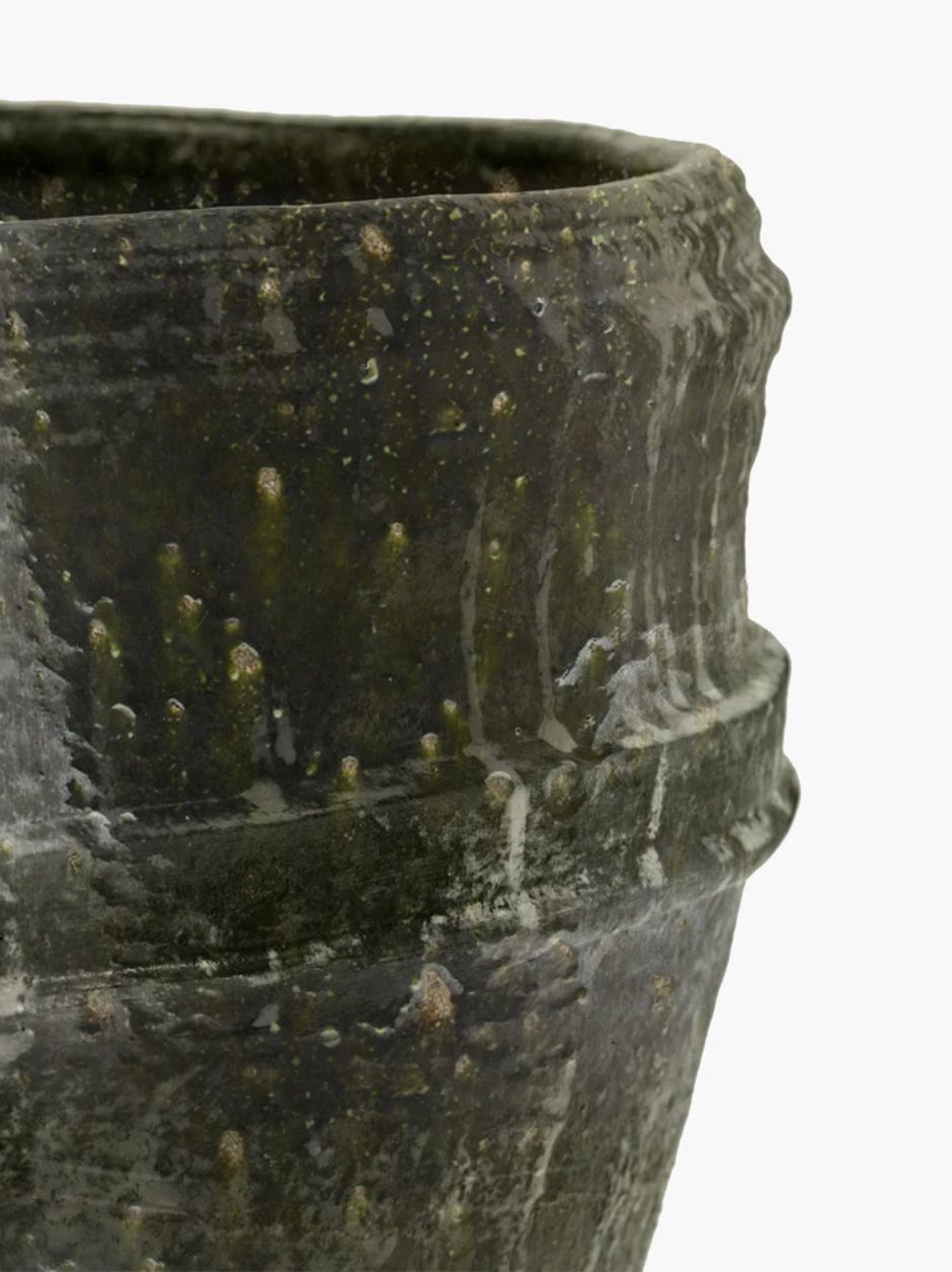 KELLY WEARSTLER MESA COLLECTION HAND-GLAZED STONEWARE OUTDOOR PLANTER WITH NATURAL EARTHEN FINISH