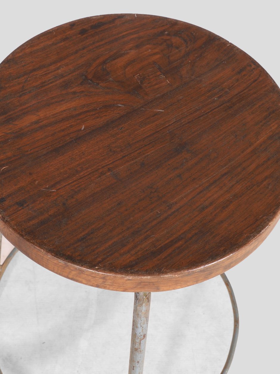 AUTHENTIC PIERRE JEANNERET STOOL IN TEAK AND IRON, ROUND TRIPOD DESIGN, MADE IN CHANDIGARH, CIRCA 1952, MID-CENTURY MODERN COLLECTIBLE