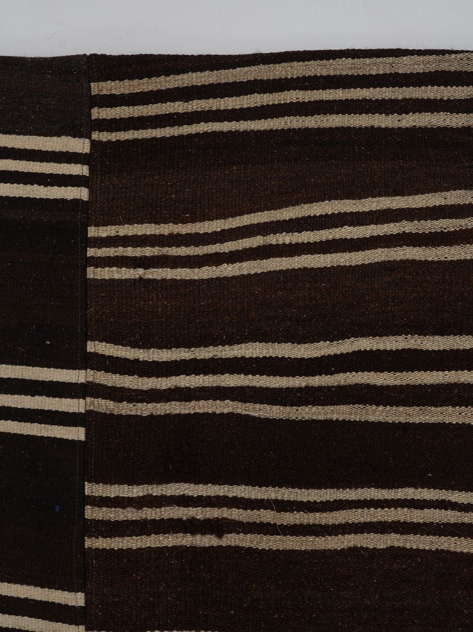 VINTAGE KILIM 355 X 230
