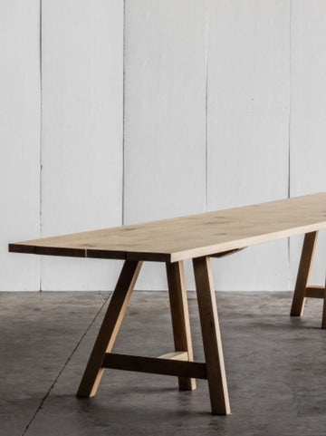 TRESTLE TABLE